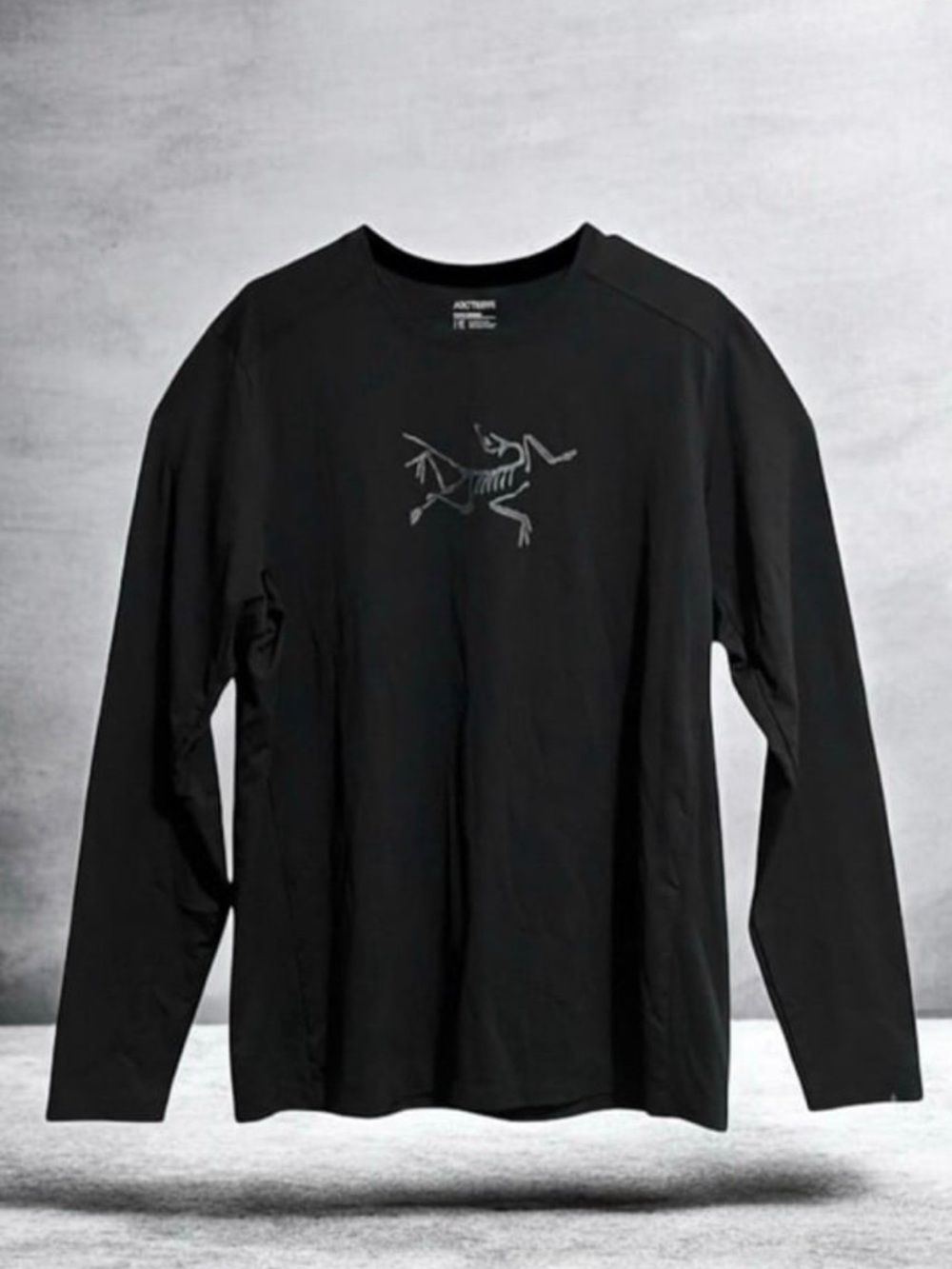 Arc'teryx  Mens Large Cormac Logo Long Sleeve Performance Shirt
